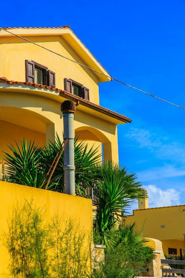 الشقق الفندقية فالديريتْشّيفي  Casa Vacanze L'Orizzonte المظهر الخارجي الصورة