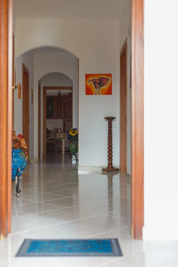 الشقق الفندقية فالديريتْشّيفي  Casa Vacanze L'Orizzonte المظهر الخارجي الصورة
