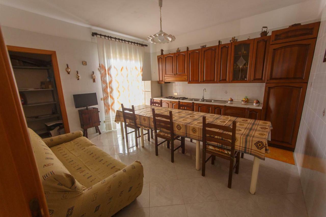 الشقق الفندقية فالديريتْشّيفي  Casa Vacanze L'Orizzonte المظهر الخارجي الصورة