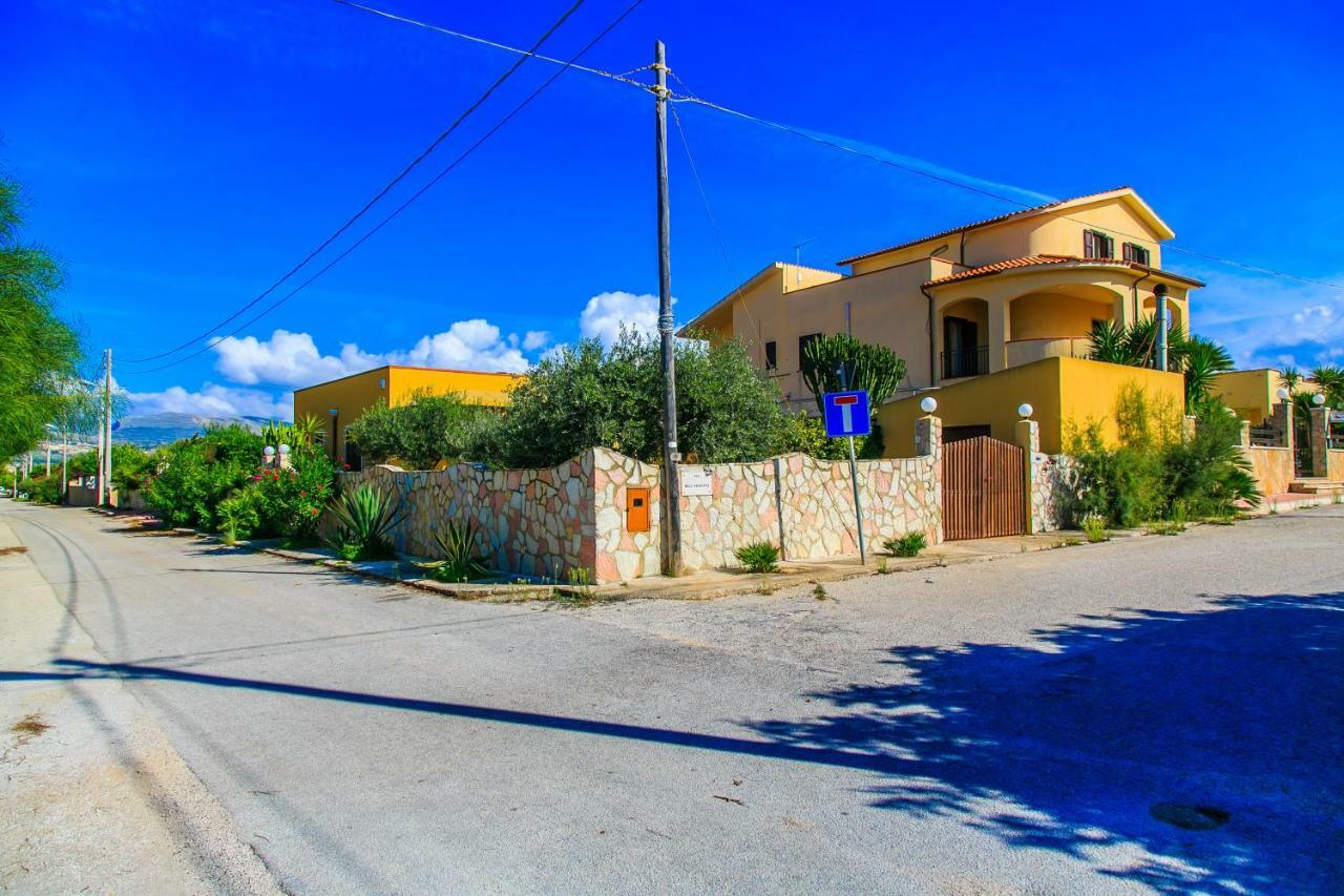 الشقق الفندقية فالديريتْشّيفي  Casa Vacanze L'Orizzonte المظهر الخارجي الصورة