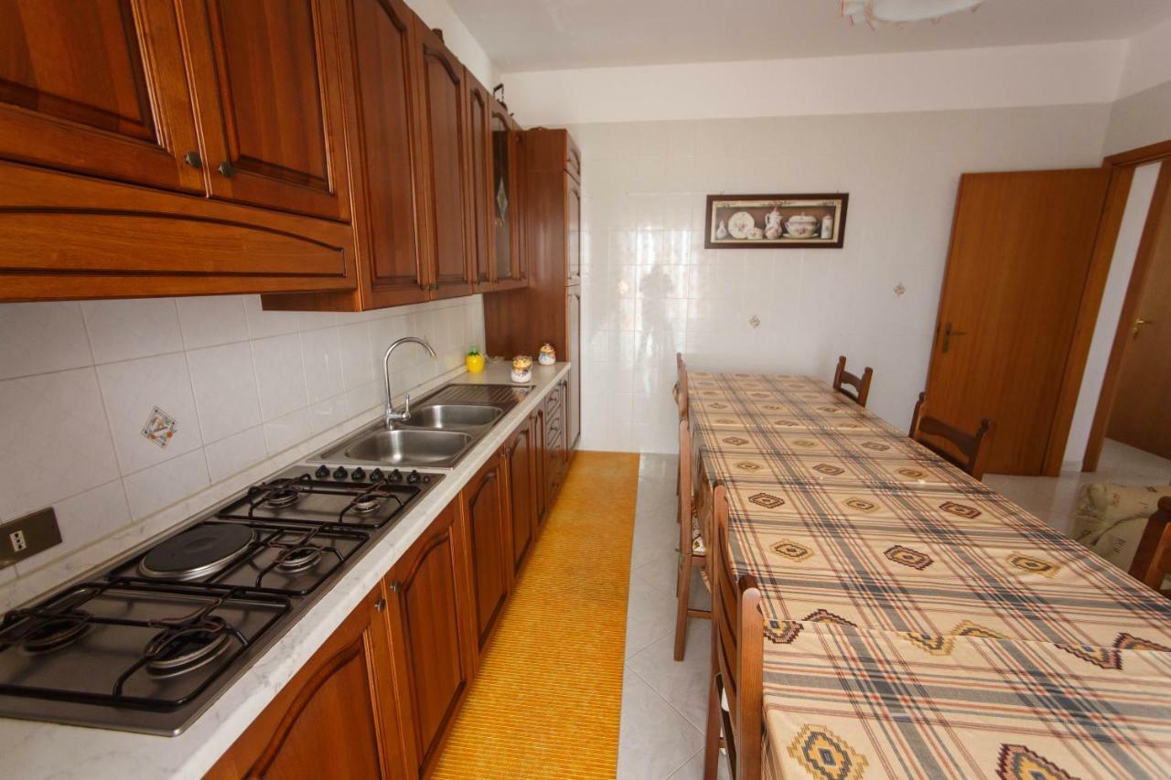 الشقق الفندقية فالديريتْشّيفي  Casa Vacanze L'Orizzonte المظهر الخارجي الصورة