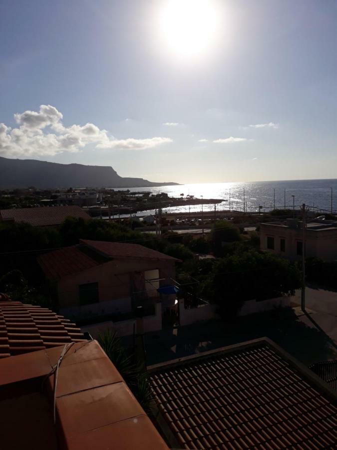 الشقق الفندقية فالديريتْشّيفي  Casa Vacanze L'Orizzonte المظهر الخارجي الصورة