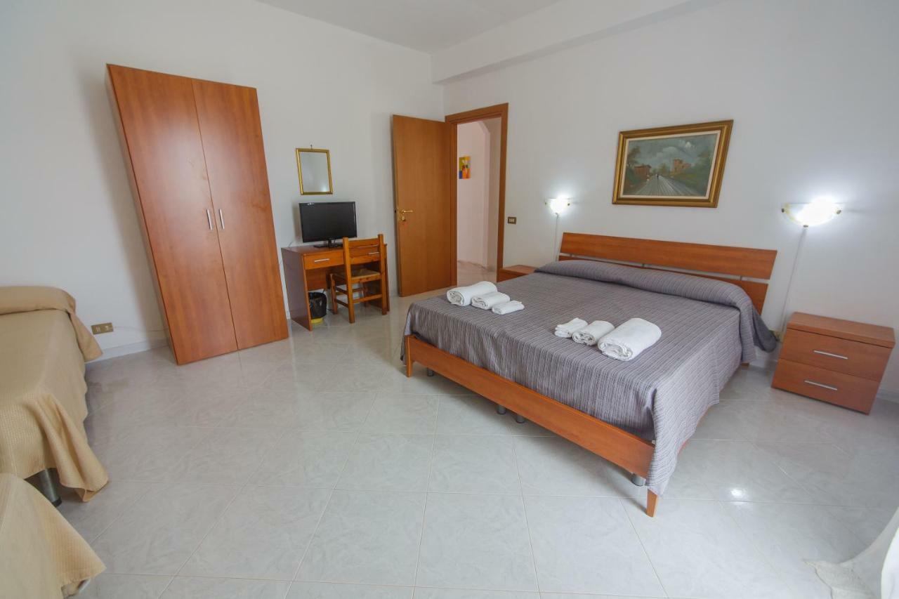 الشقق الفندقية فالديريتْشّيفي  Casa Vacanze L'Orizzonte المظهر الخارجي الصورة